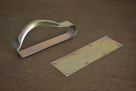 S.P.DOOR HANDLE サイズ間違い品